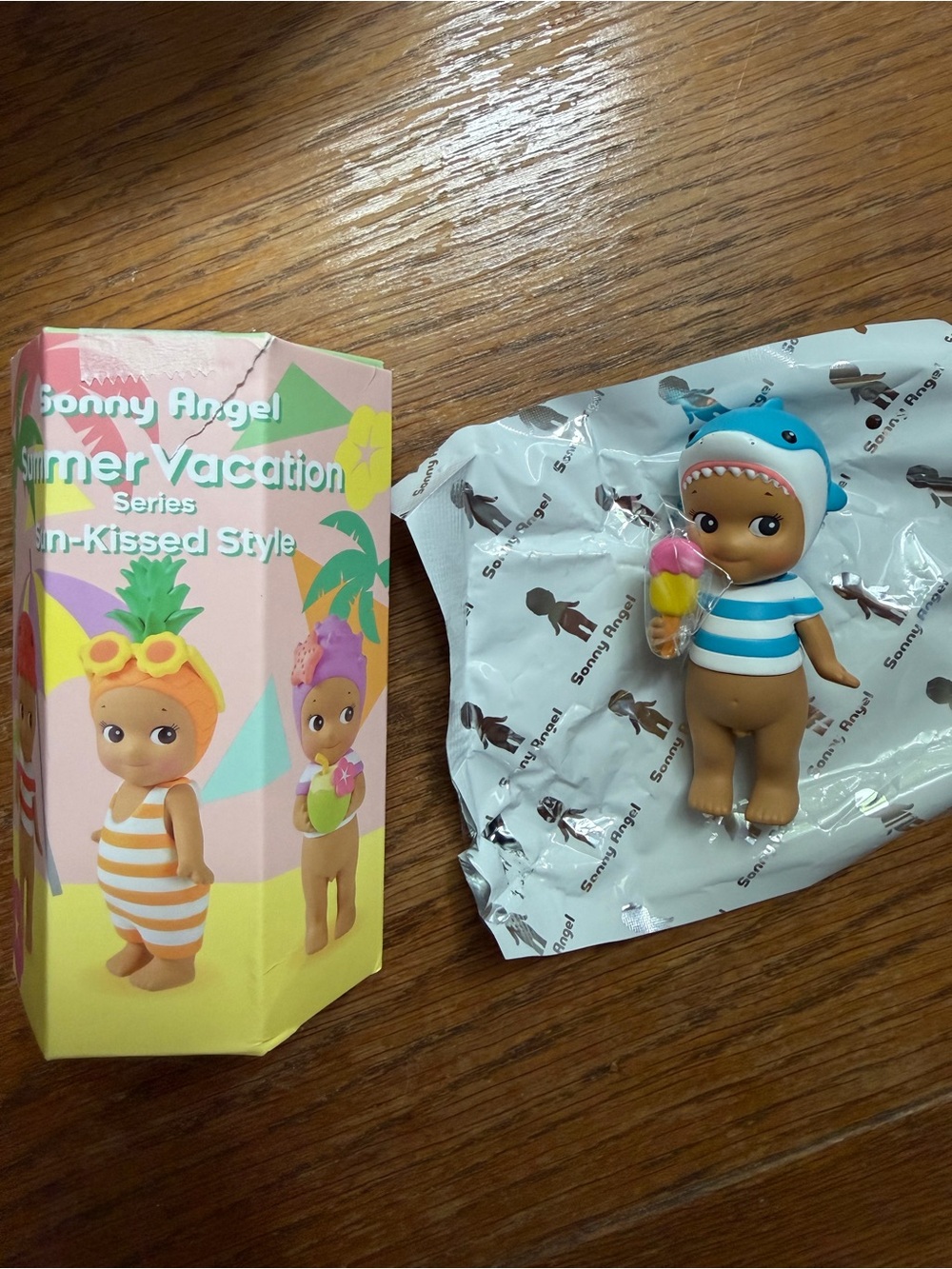 Authentic Sonny angel summer vacation sun kissed style (shark)